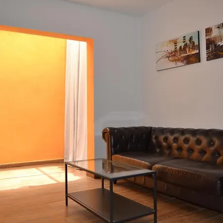 Lejlighed Lovely Studio Flat In 200m From The Beach.