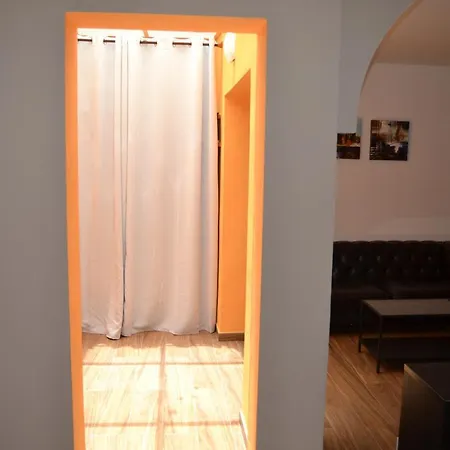 Lovely Studio Flat In 200m From The Beach.