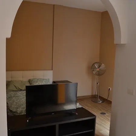 Lejlighed Lovely Studio Flat In 200m From The Beach. *